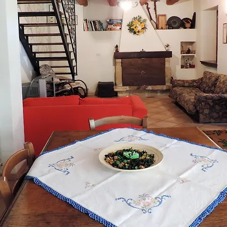 Casa Acqua Santa